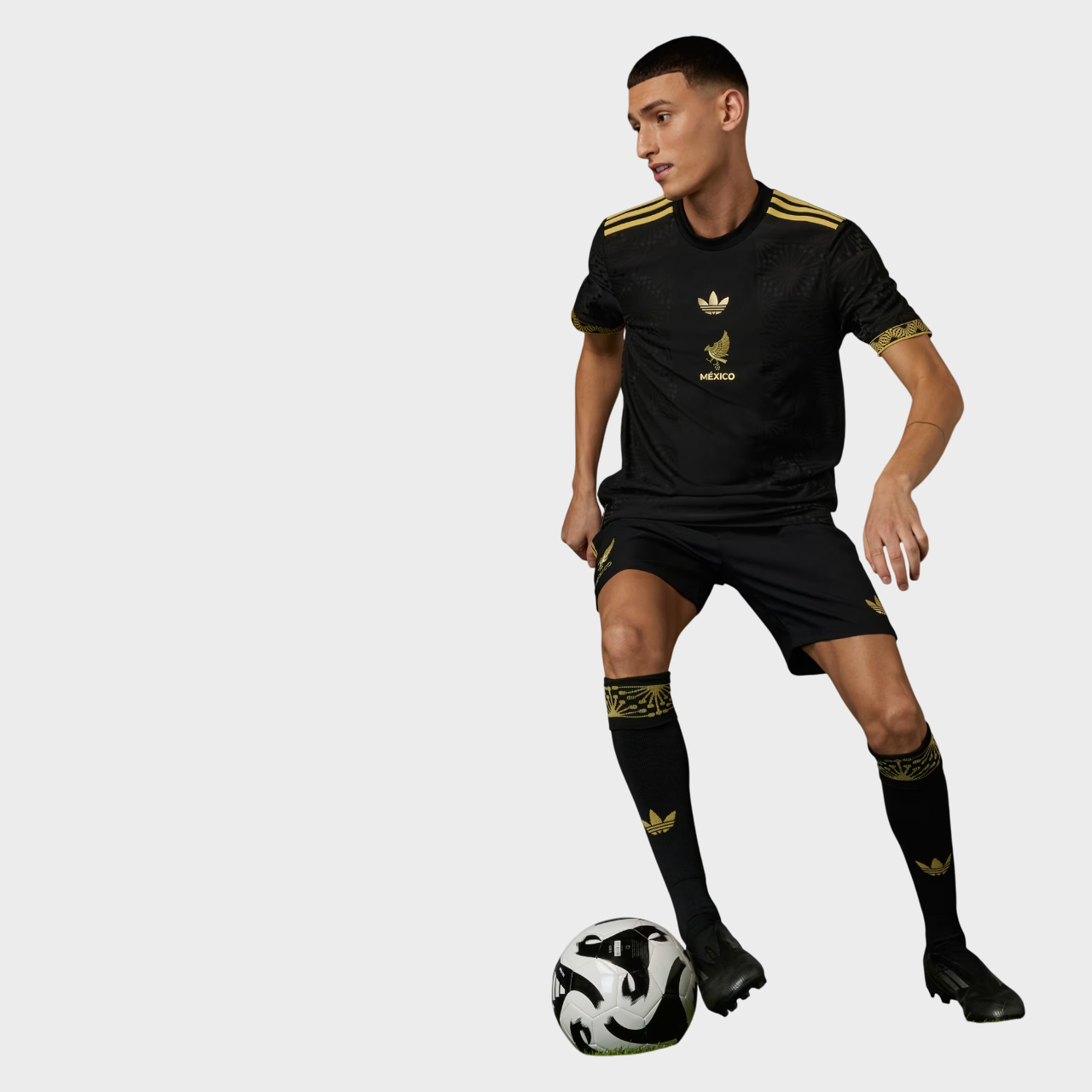 Camisa México de Oro 25/26 - Torcedor - Preta e Dourada