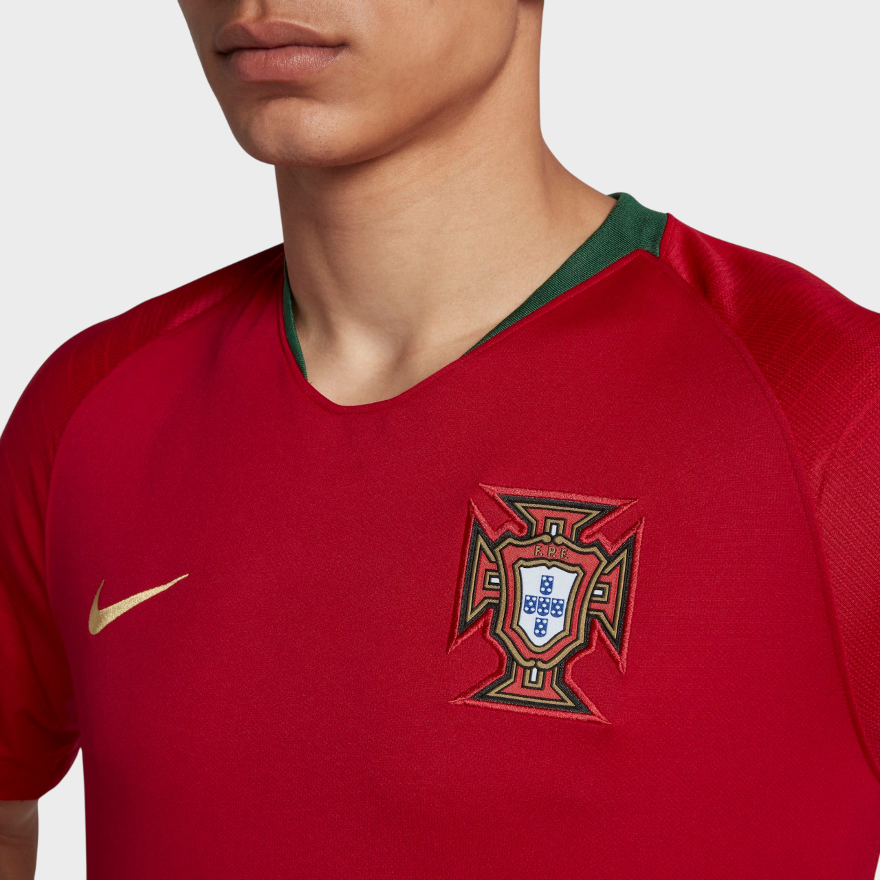 Camisa Portugal I 2018 - Torcedor - Vermelha - Retrô